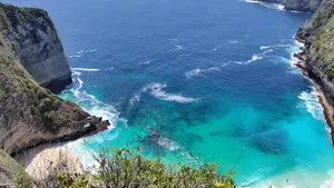 佩尼达岛精灵坠崖风景图片_3
