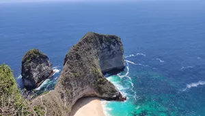 佩尼达岛精灵坠崖风景图片_5
