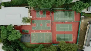 高清空旷的篮球场图片_5