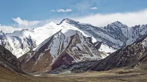 高清雪山图片壁纸_4