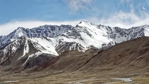 高清雪山图片壁纸_5