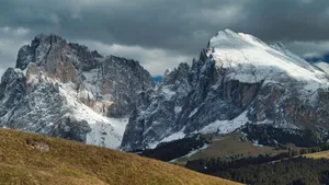 高清雪山图片壁纸_9