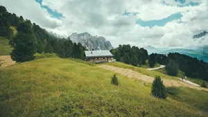 郊外旧房子风景壁纸_3