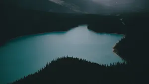 景色优美的湖泊图片_6