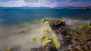 云南玉溪抚仙湖风景壁纸_9