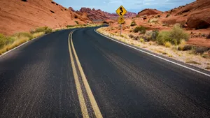 高清荒原公路图片壁纸_11
