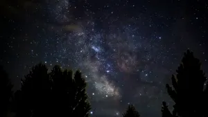 仰望星空图片壁纸_8