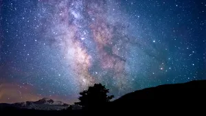 仰望星空图片壁纸_10