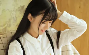 甜美校园文艺美女图片_3