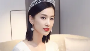 黄圣依桌面壁纸_7