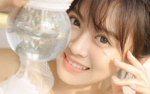 纯净诱人美女图片壁纸_4