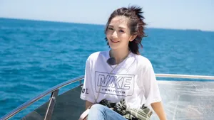 谢娜海边度假图片_2