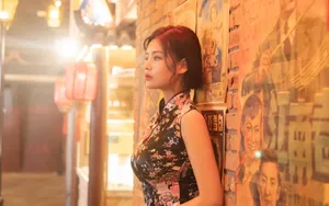 性感妩媚的旗袍美女图片壁纸_5