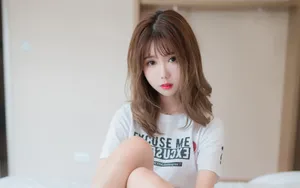 甜美短裙美女图片壁纸_8