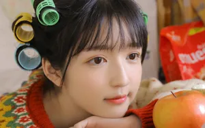 粉嘟嘟的美少女图片_2