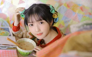 粉嘟嘟的美少女图片_8