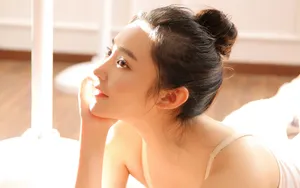 练习舞蹈的美女图片_5