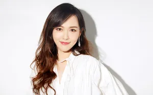 唐嫣白裙迷人写真图片