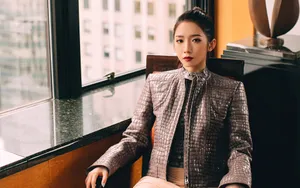 孟美岐桌面壁纸_2