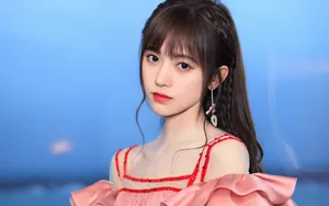 鞠婧祎甜美裙装图片壁纸