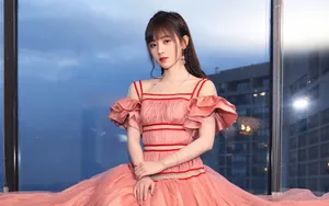 鞠婧祎甜美裙装图片壁纸_2