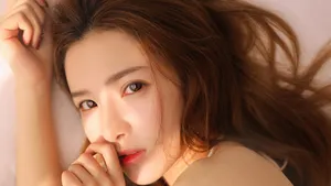 长发妩媚妖娆女人图片