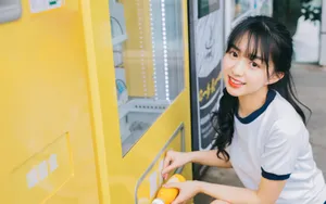 校园美女图片壁纸_3
