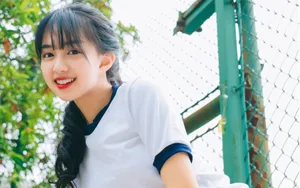 校园美女图片壁纸_5