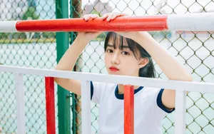 校园美女图片壁纸_9