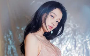 孙怡性感吊带裙写真壁纸_6