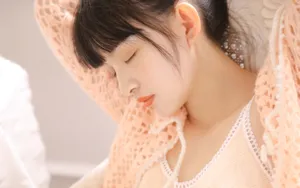 甜美粉嘟嘟的小美女图片_8