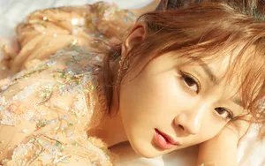 美女杨紫优雅写真图片_2