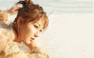 美女杨紫优雅写真图片_4