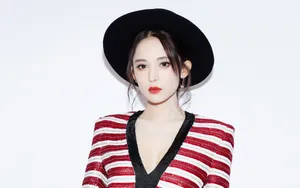 古力娜扎美艳性感图片壁纸_4