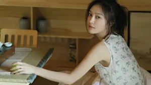 秦岚清凉图片壁纸