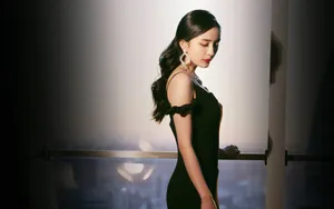 杨幂优雅写真图片壁纸_3
