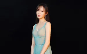唐嫣薄纱裙透视性感写真图片_3