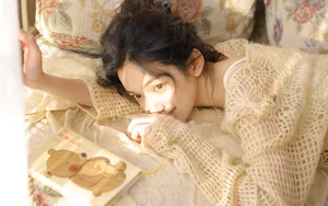 性感镂空装美女图片_3