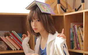 可爱美女性感图片壁纸_7