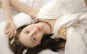 成熟性感美女写真壁纸