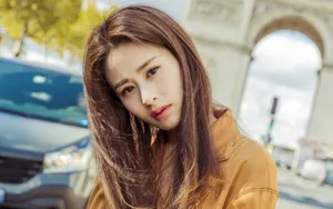 美女颖儿街拍图片