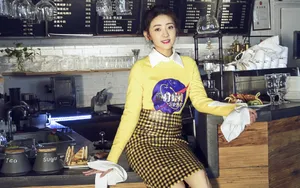 俊俏美女梁洁图片_5