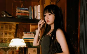 吊带裙美女诱人写真图片_6