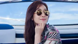 女明星秦海璐图片壁纸_3