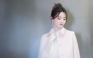 杨超越粉色图片壁纸_5