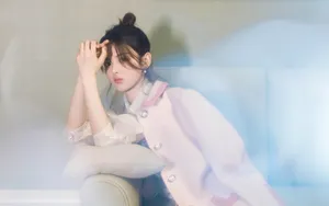 杨超越粉色图片壁纸_7
