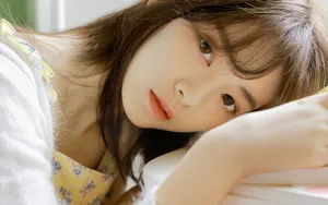 气质长发美女写真图片壁纸