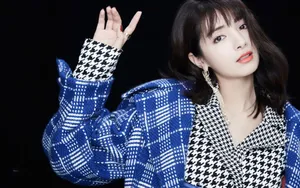 麦迪娜个性写真图片_5