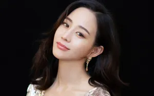 张钧甯黑底性感图片壁纸_2