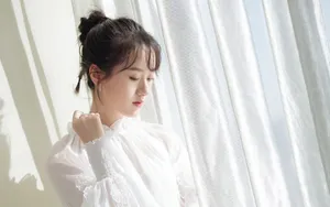 袁冰妍白纱裙写真图片壁纸_5